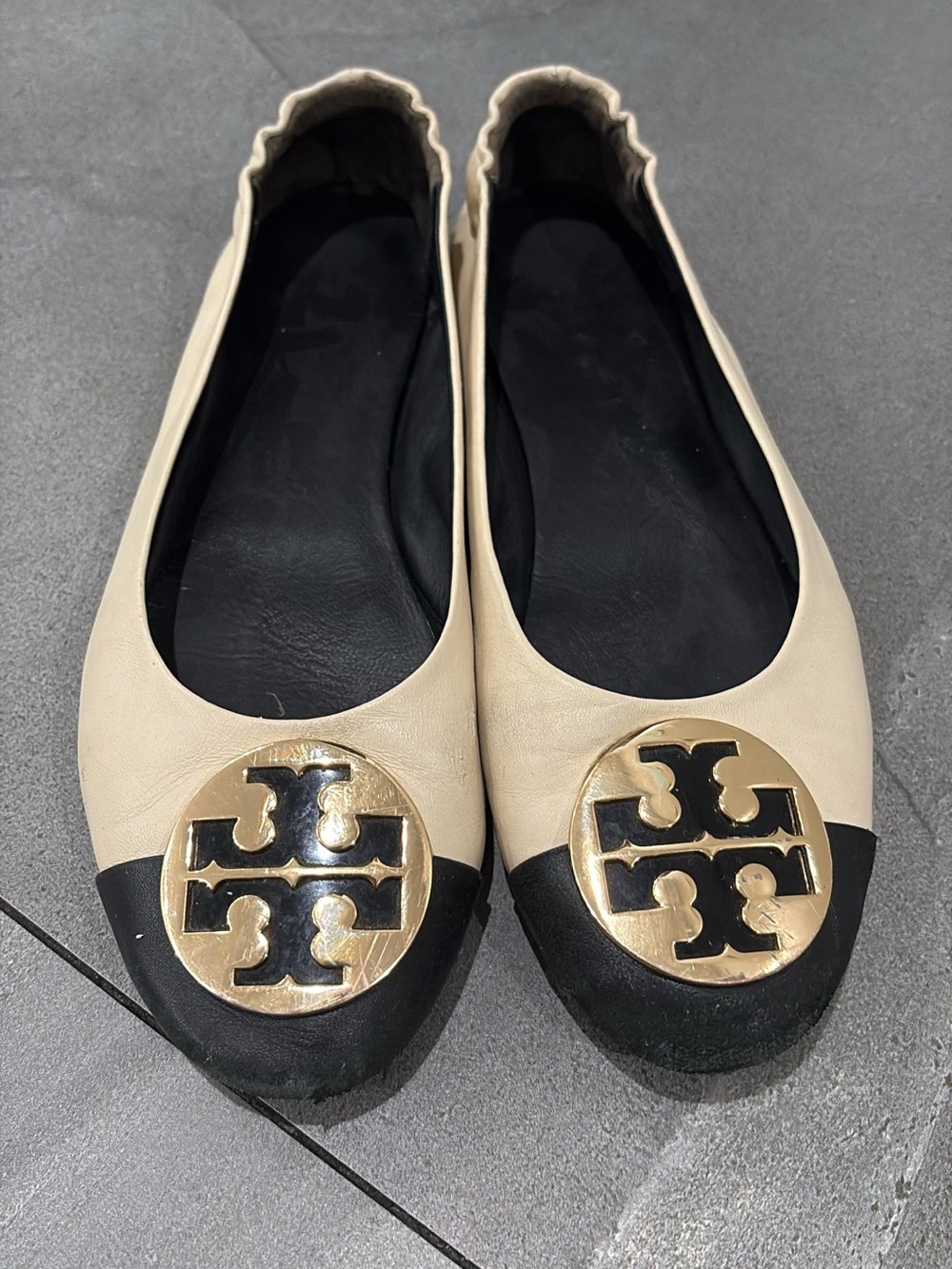 Tory Burch Two-Tone Cream and Black Leather Logo Ballet Flats